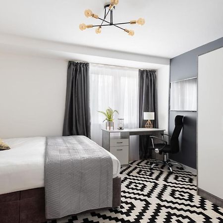 Spacious And Modern 4 Bed Apartment Next To Borough Station لندن المظهر الخارجي الصورة